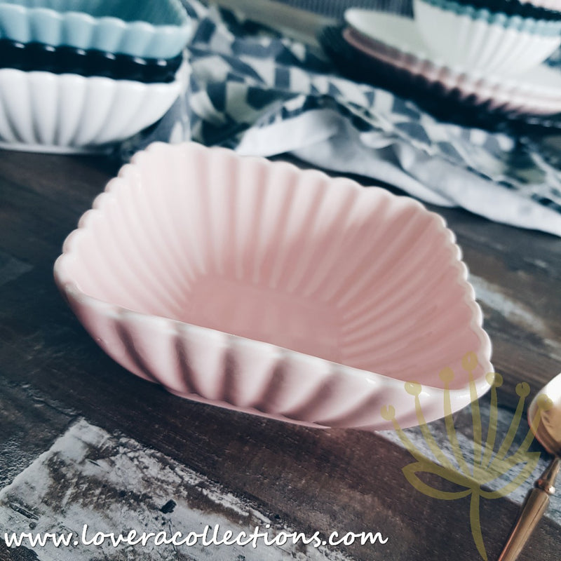 *50% CLEARANCE SALE* Seashell Black Bowls